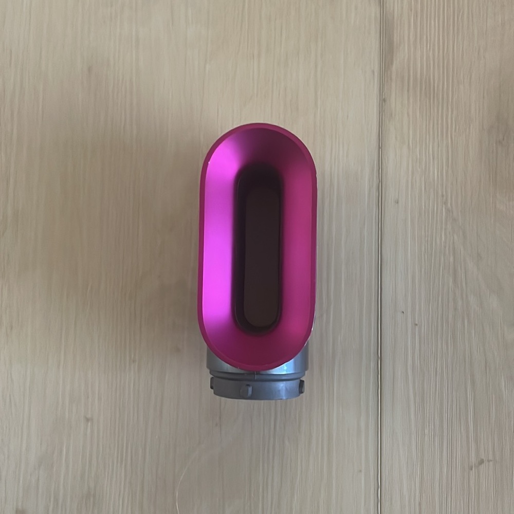 Dyson air wrap attachment - air dryer